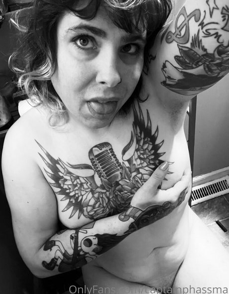 captainphassma star photos