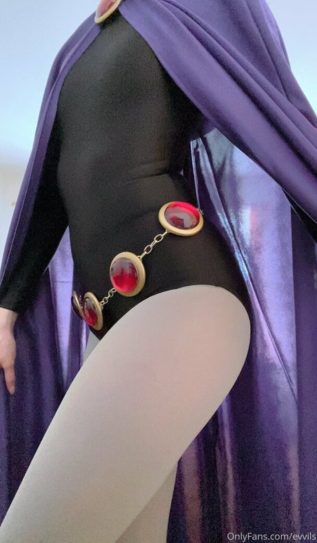 evvils naked pornstar pictures