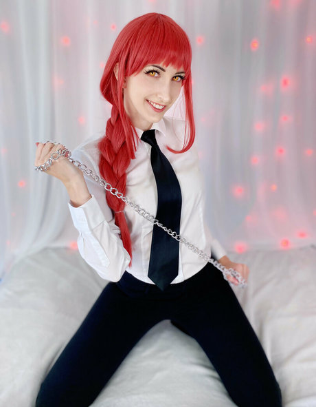 evvils star nude image