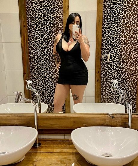 Deborah Milano adult model image