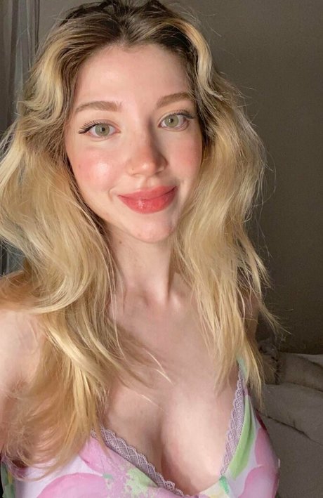 Snowmaiid nude star archive