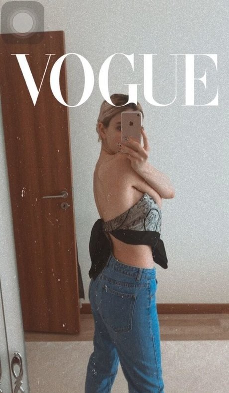 Snowmaiid porn model images