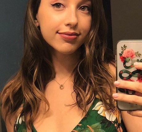 college girl onlyfans free photos