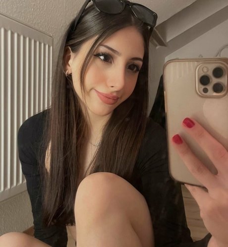 Bnniesxo pornstar art photo