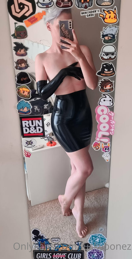 petite milf onlyfans hot naked pic