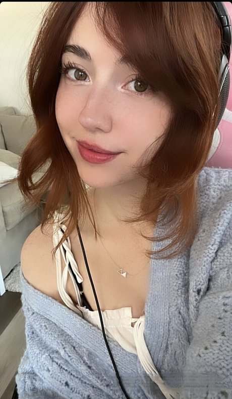 breebunn pornstar erotic image