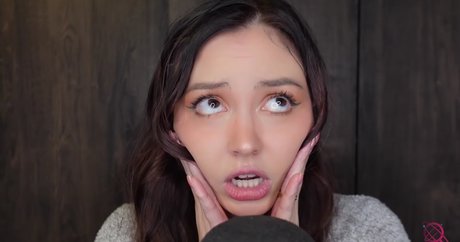 Quantum ASMR art actress picture