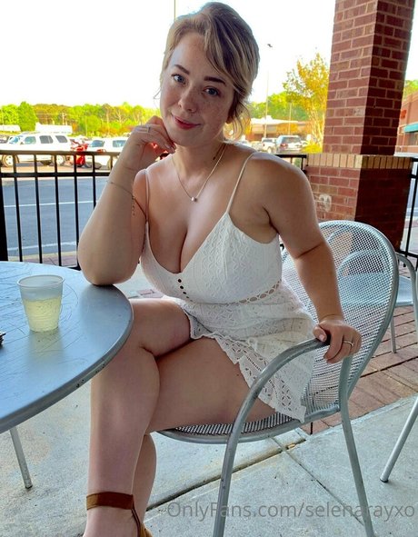 selenarayxo nude pornstar galleries