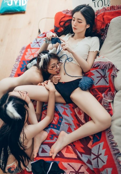 petite blonde milf onlyfans sexy naked picture