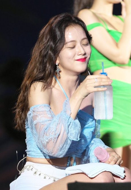 Jisoo best actress pics