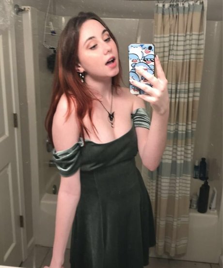 Katiebuggyboo star naked picture