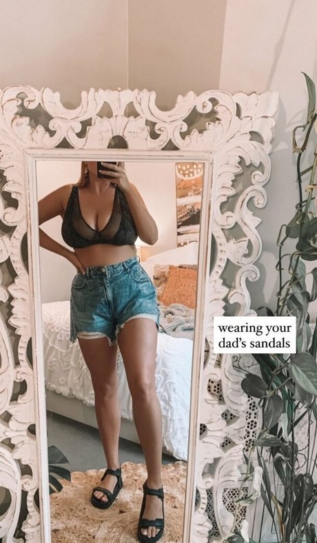 Madison Mclachlan model beautiful photos