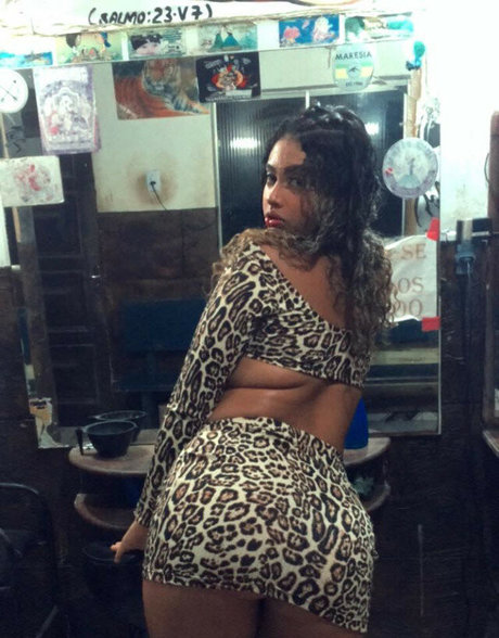 college girl onlyfans hot naked img