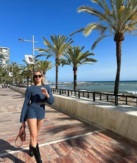 girl onlyfans porn pic