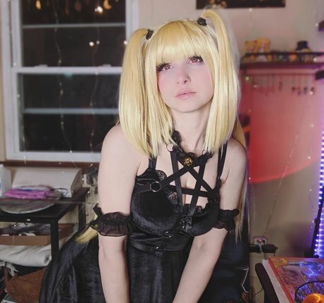 finaru sexy pornstar pic