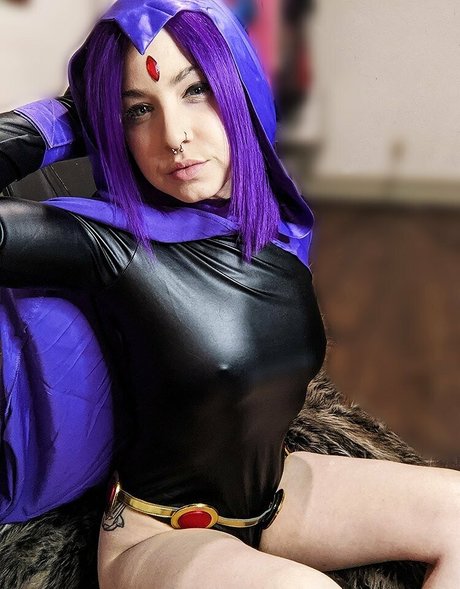 finaru model pornographic image