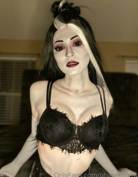 Phaseknight star erotic photo