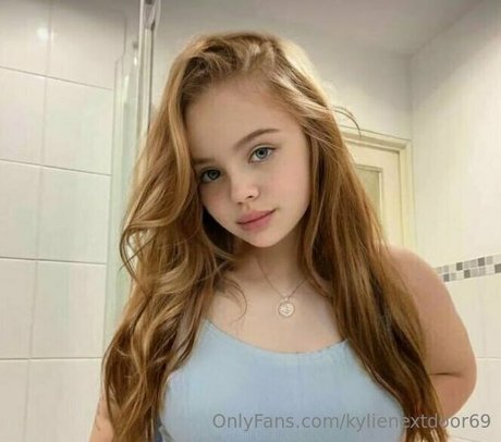 japanese teen onlyfans sexy photo