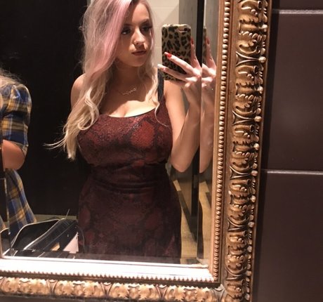 shemale cumshot onlyfans xxx photos