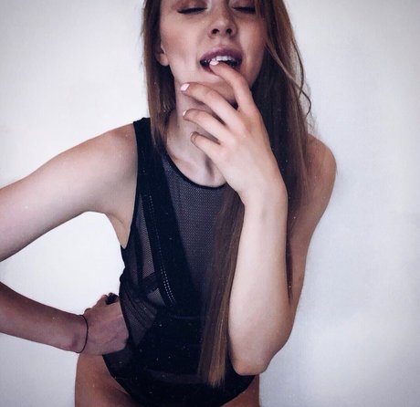 classylola high quality pornstar image