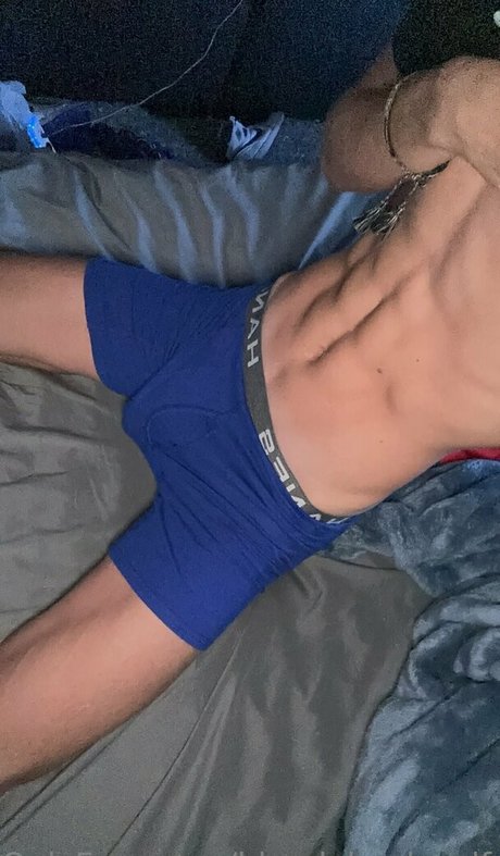 blondeboybradfree pretty star image