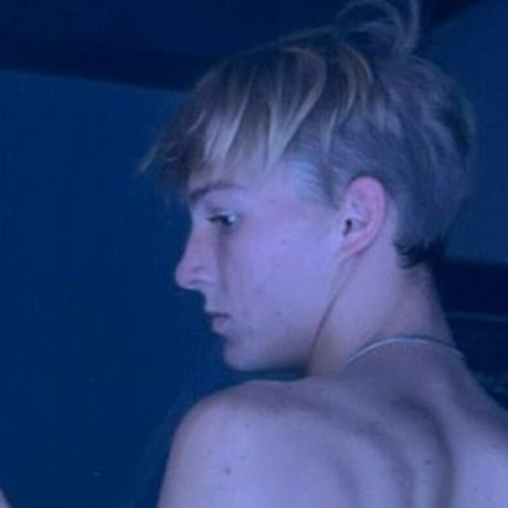 blondeboybradfree naked star photos
