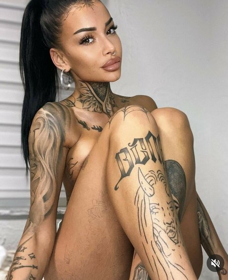 Iinkiira pornographic star image