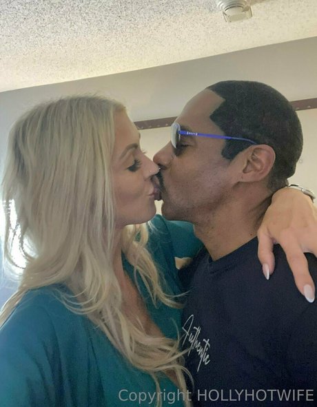 hollyhotwife pornstar adult images