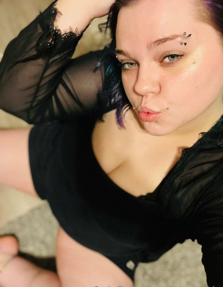 onlyskyyla actress photos