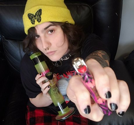 latina shemale onlyfans art naked gallery