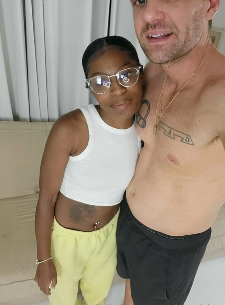 vmvideo star porn photo