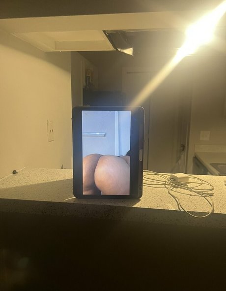 Iamdomtease pornstar art photo