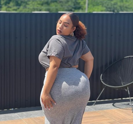 frottage onlyfans free nude image