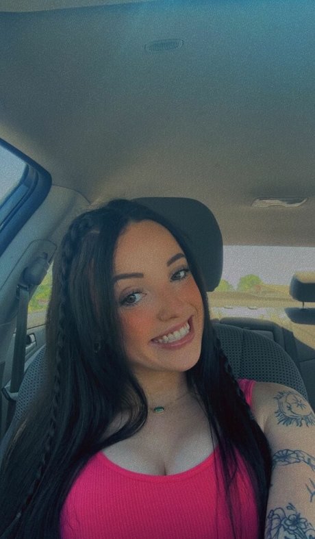 Chloe Grace naked actress pics