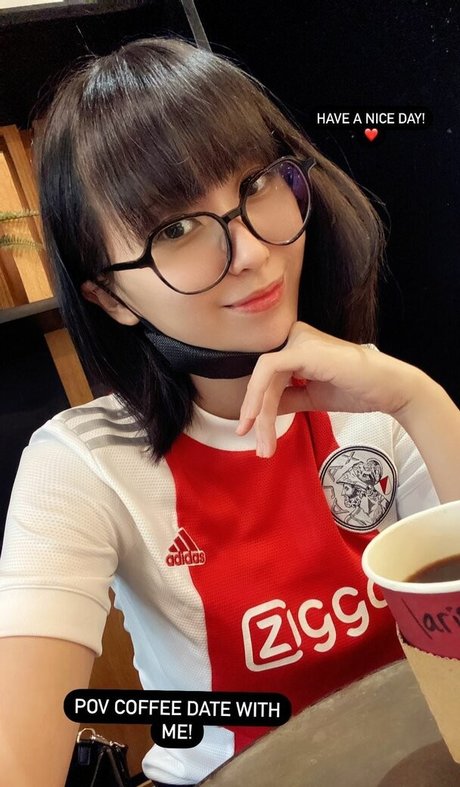 blonde shemale onlyfans hot naked picture