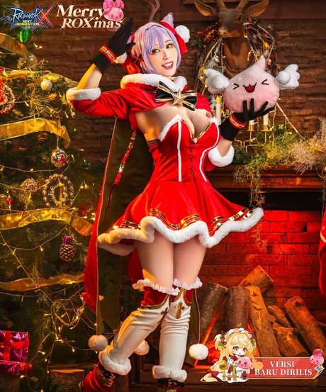 Larissa Rochefort sexy actress images