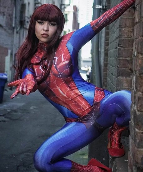 Pinksaltmoon Profile