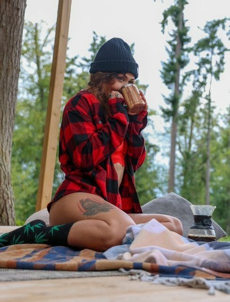 Pinksaltmoon sexy star gallery