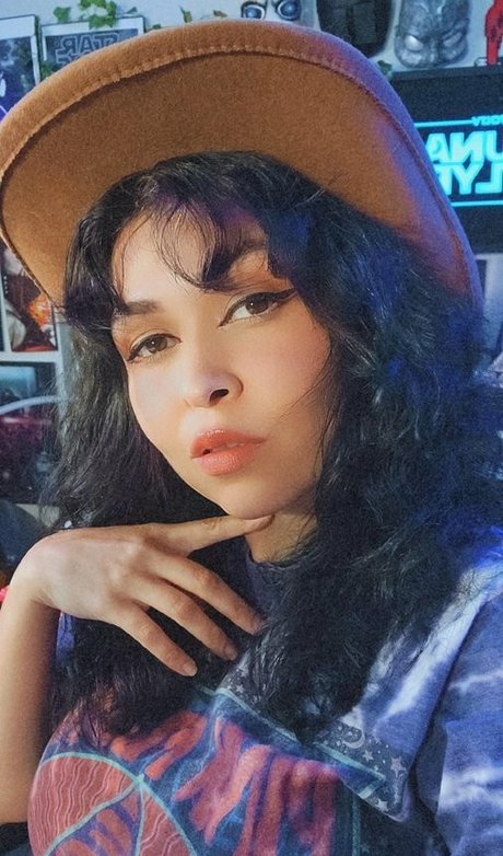 Pinksaltmoon pornstar nude photos