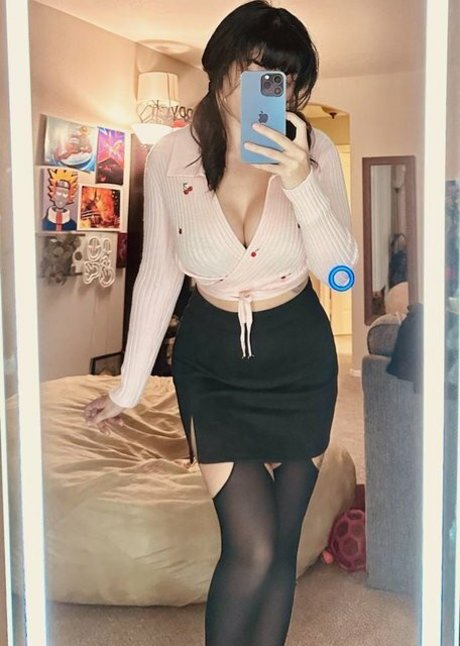 Pinksaltmoon art star photos