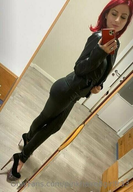 latina shemale onlyfans hot naked pic