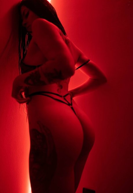 Inkedellen pornstar nudes images