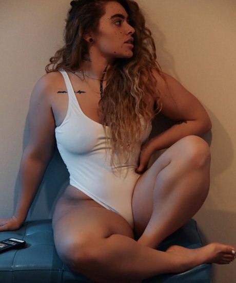 Brooklyn Nicolina hot star galleries