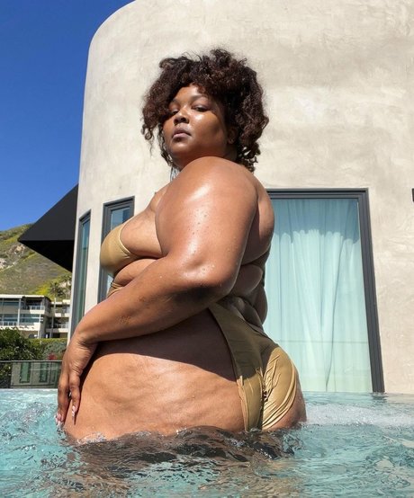 thick latina milf onlyfans hot naked pics