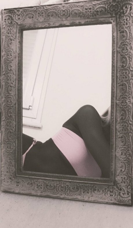 sarayahlove xxx pornstar pictures