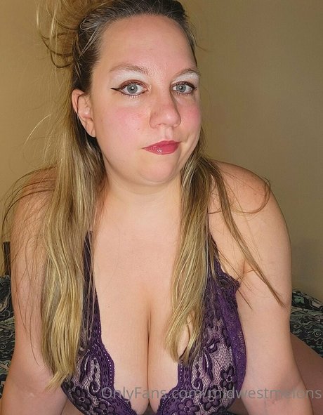 midwestmelons star nudes pics