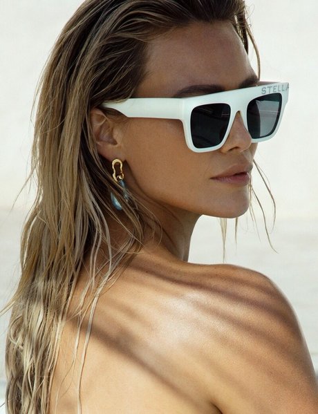 big dick shemale onlyfans free naked picture