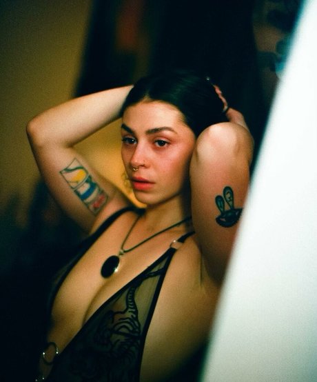 Emily Mello model best pic