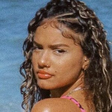 Louisiew naked star pics