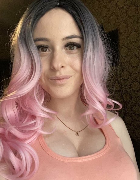 barista onlyfans erotic pic